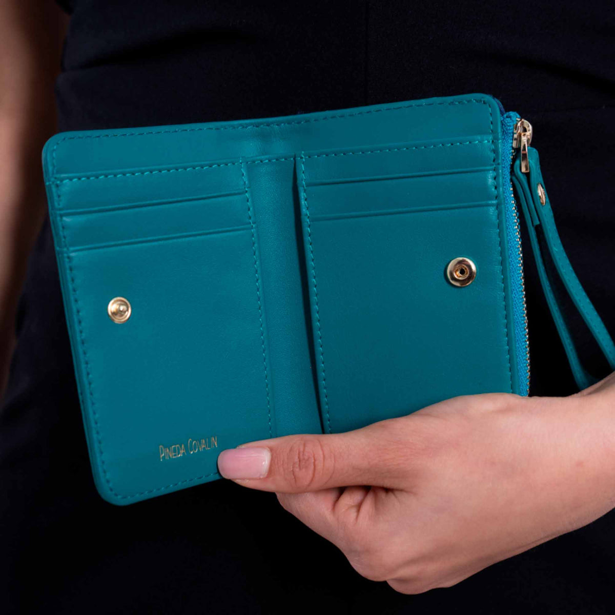 Cartera Naay Piel Pineda Covalin Grabado Cempasúchil