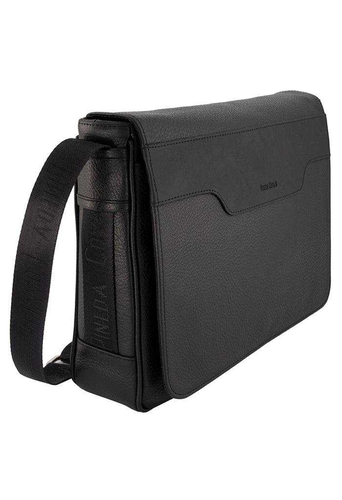 Messenger Bag Peek