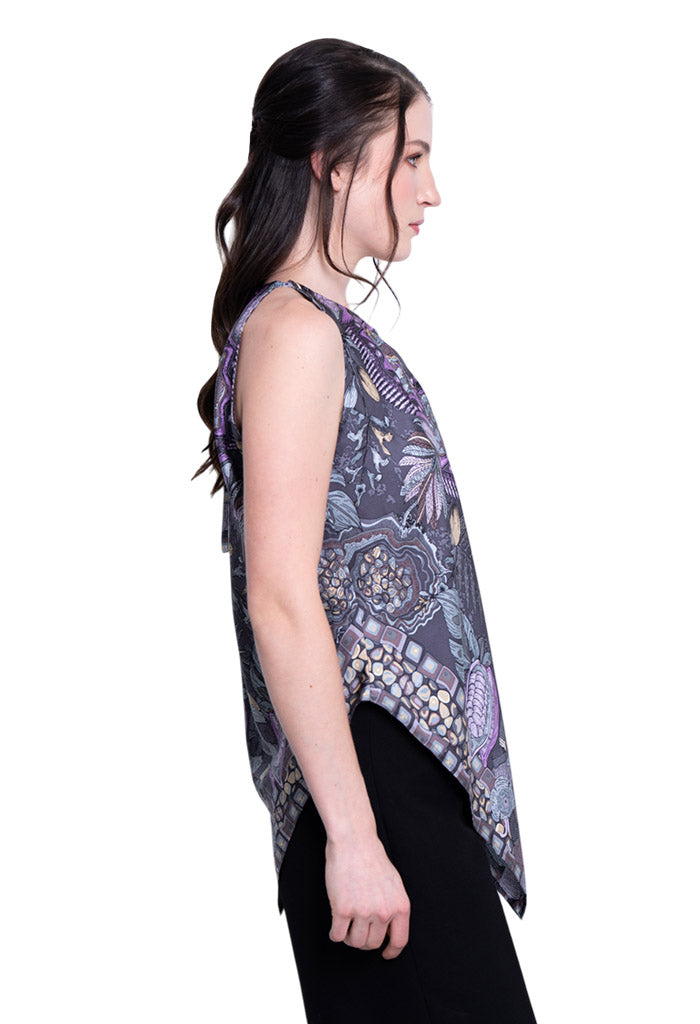 Blusa Cuello Ajustable Máscara de Jade