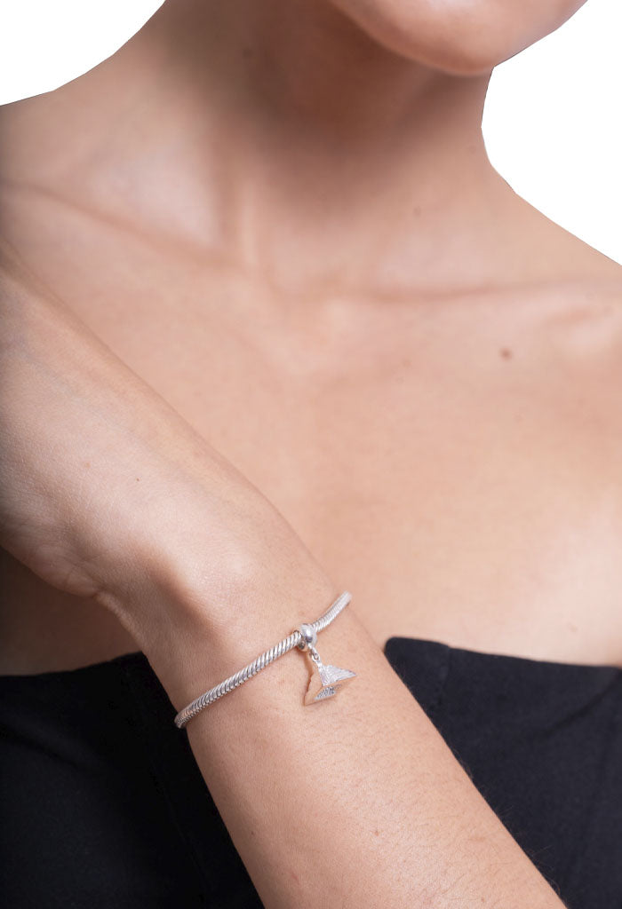 Amuleto para Brazalete Pirámide