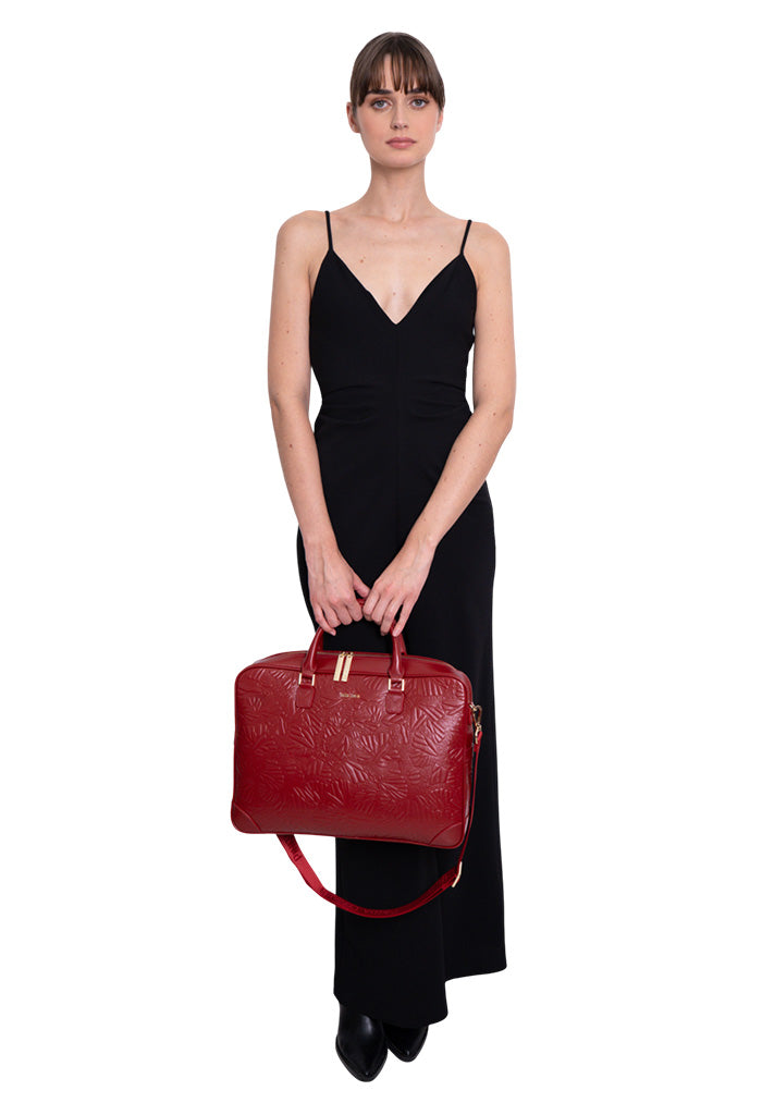 Porta Laptop Tseél de Piel Grabado Mariposa