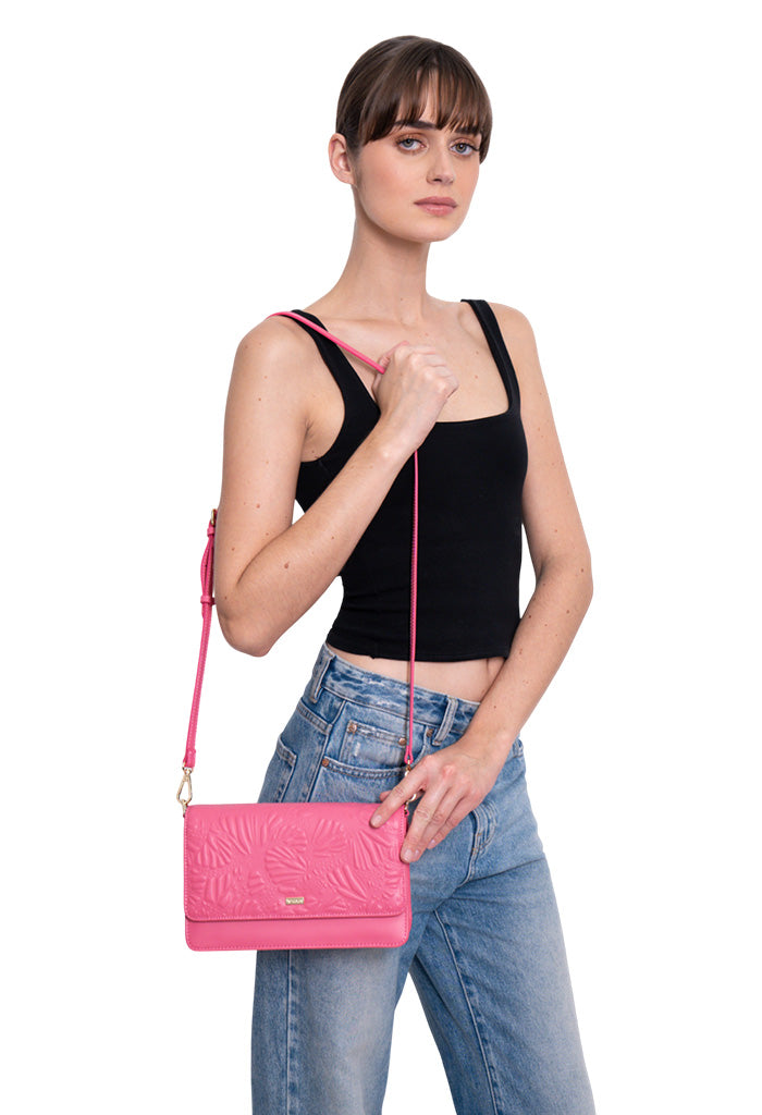 Bolsa Kalan de Piel Grabado Mariposa