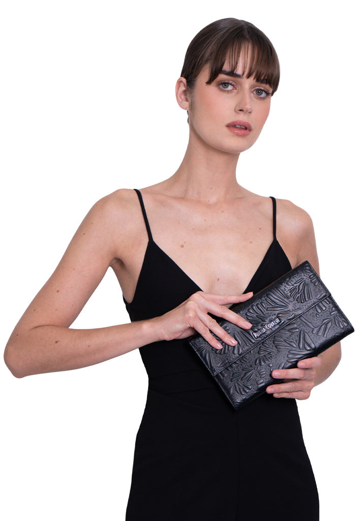 Bolsa Baas de Piel Grabado Mariposa