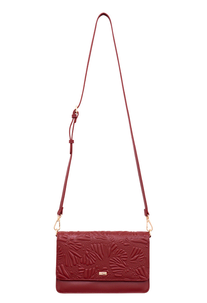 Bolsa Kalan de Piel Grabado Mariposa