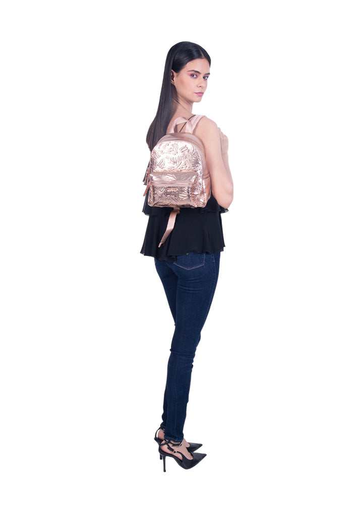 Mini Backpack Nuuk de Piel Grabado Mariposa