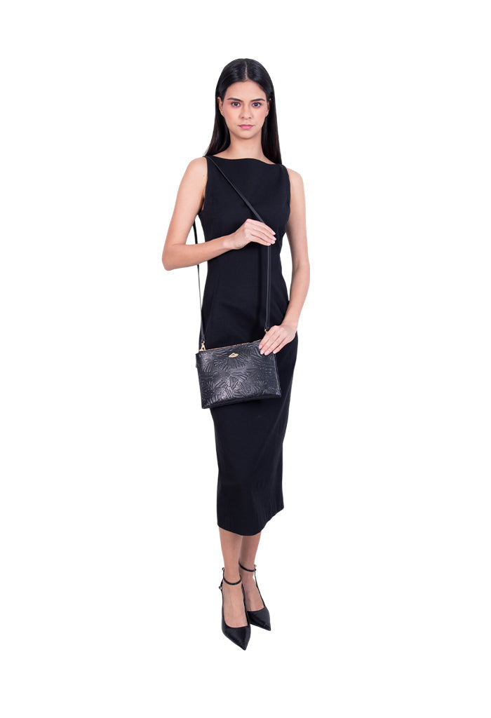 Crossbody Nikté de Piel Grabado Mariposa