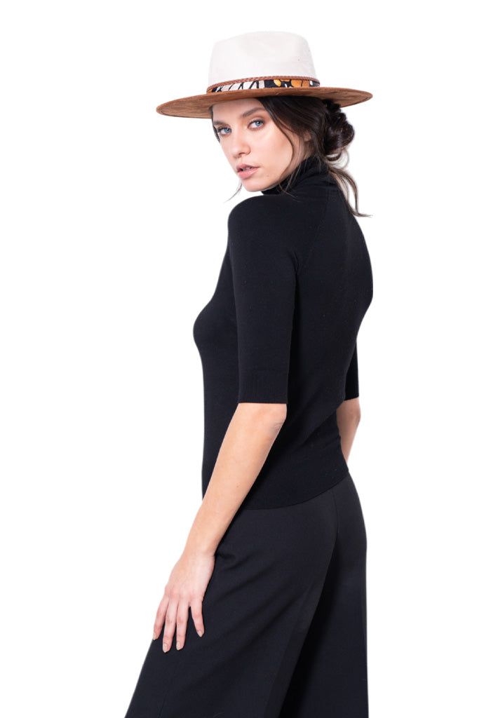 Sombrero Uekpini para Dama Mariposa Macro