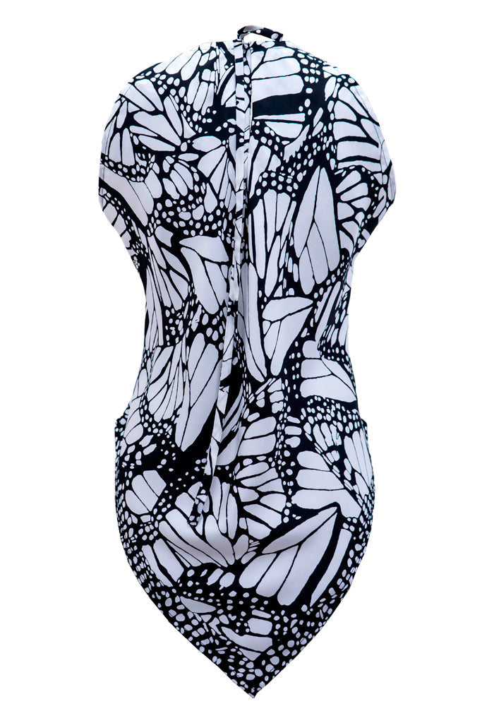 Blusa Cuello Ajustable Mariposa Macro