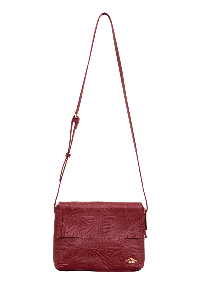 Crossbody Paach de Piel Grabado Mariposa