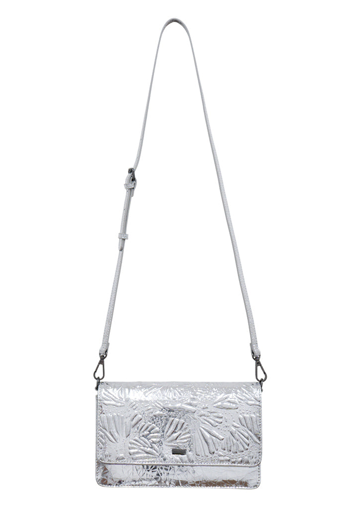 Bolsa Kalan de Piel Grabado Mariposa