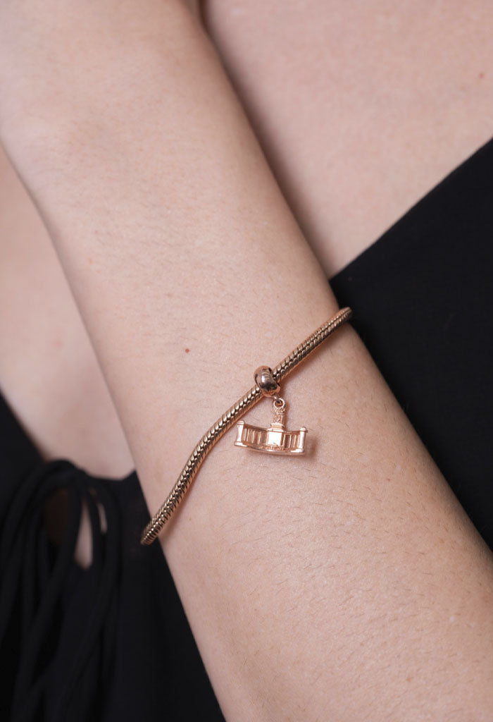 Amuleto para Brazalete Hemiciclo a Juárez Baño de Oro