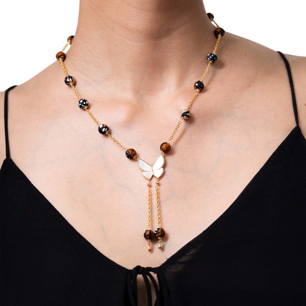 Collar Mini Bolitas Seda Mariposa Monarca Madre Perla