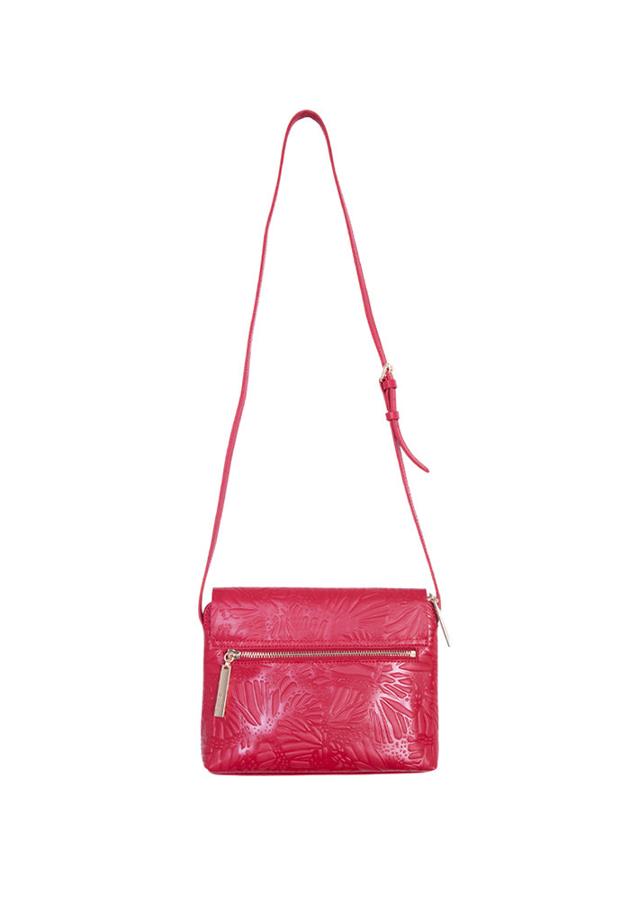 Crossbody Paach de Piel Grabado Mariposa