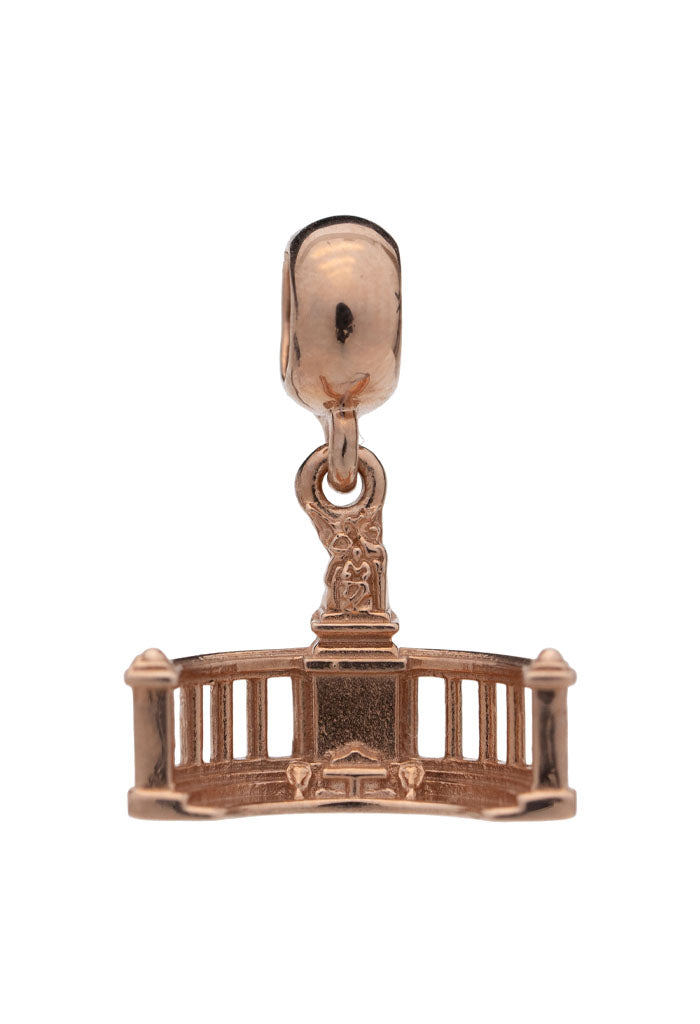 Amuleto para Brazalete Hemiciclo a Juárez Baño de Oro