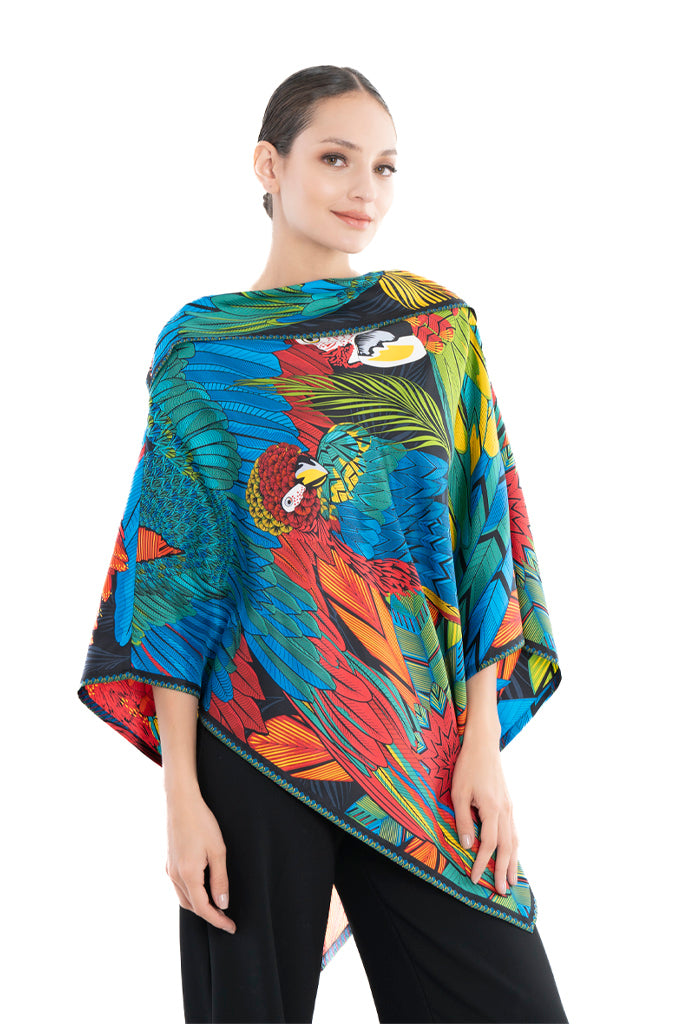 Poncho Guacamaya