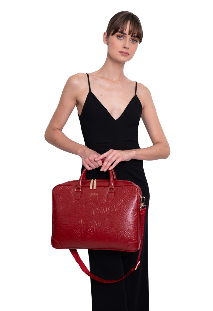 Porta Laptop Tseél de Piel Grabado Mariposa