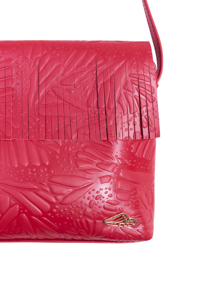 Crossbody Paach de Piel Grabado Mariposa