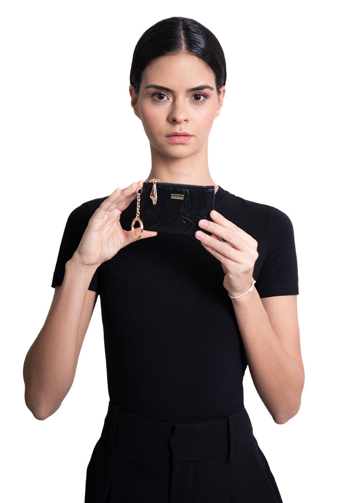 Tarjetero c/llavero Neek de Piel Grabado Mariposa