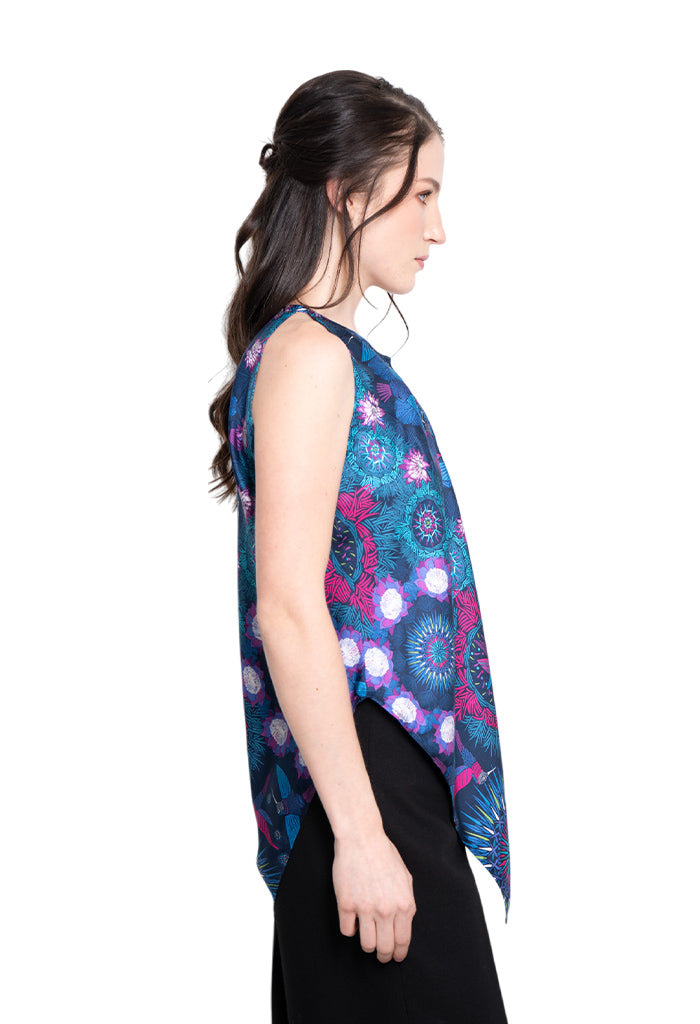 Blusa Cuello Ajustable Colibrí
