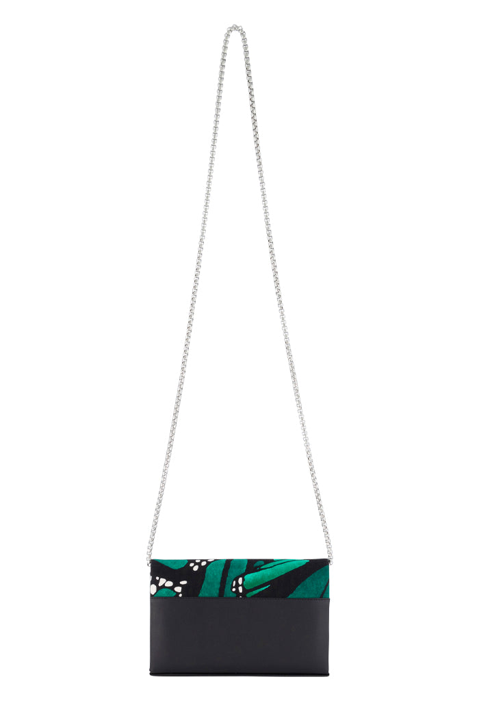 Bolsa Hook con Cadena Negro Mariposa Macro Verde Esmeralda